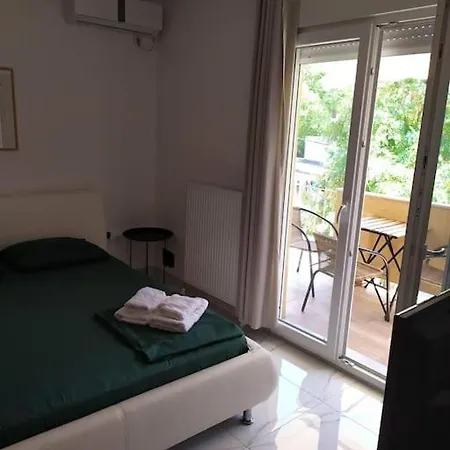 100sqm2bedrooms Free Parking Airport 10min דירה *