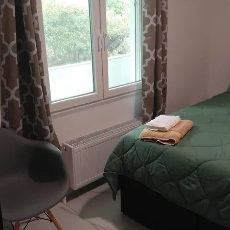 Appartement 100sqm2bedrooms Free Parking Airport 10min *