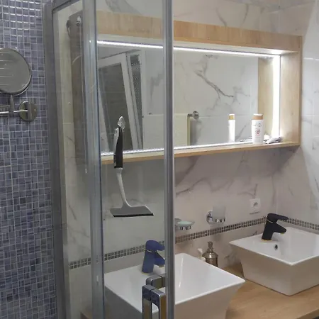 100sqm2bedrooms Free Parking Airport 10min *
