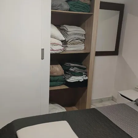100sqm2bedrooms Free Parking Airport 10min Appartement