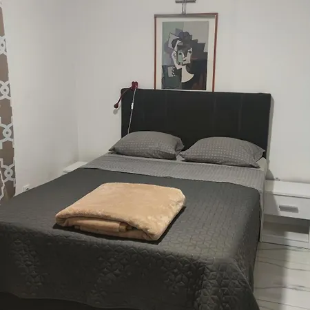 Διαμέρισμα 100sqm2bedrooms Free Parking Airport 10min *