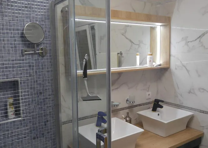 100sqm2bedrooms Free Parking Airport 10min *