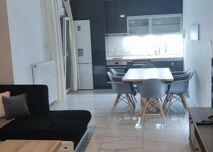 100sqm2bedrooms Free Parking Airport 10min
